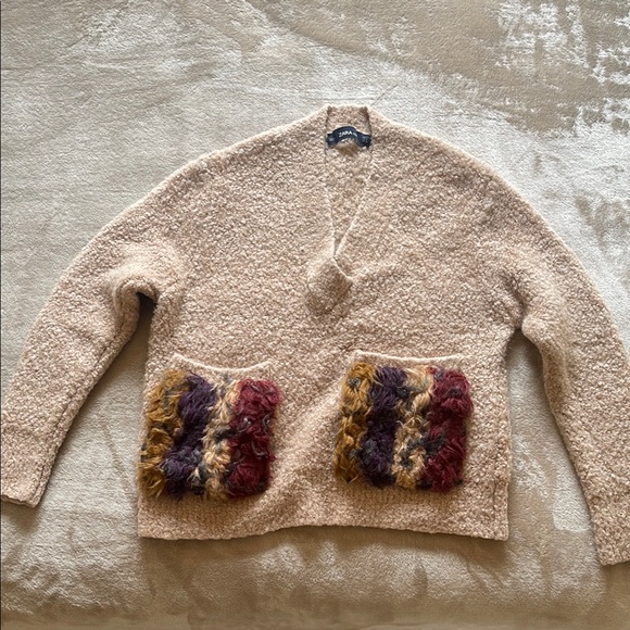 Zara Beige Sweater with Colorful Pockets - Picture 1 of 3